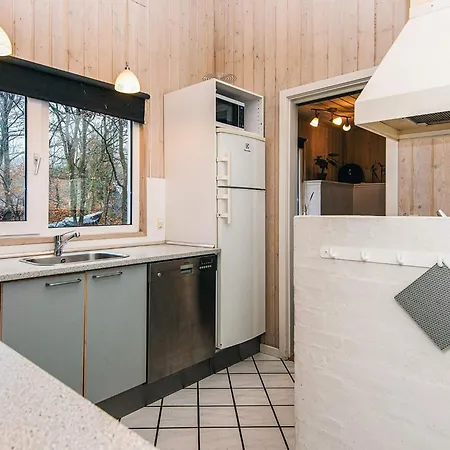 10 Person In Glesborg Holiday home