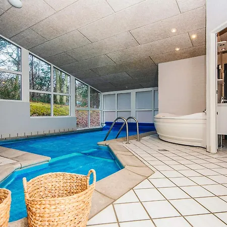 10 Person In Glesborg-by Traum * Fjellerup Strand