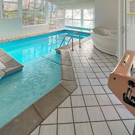 10 Person In Glesborg-by Traum Casa de Férias *