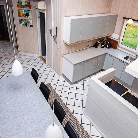 10 Person In Glesborg-by Traum Casa de Férias Fjellerup Strand