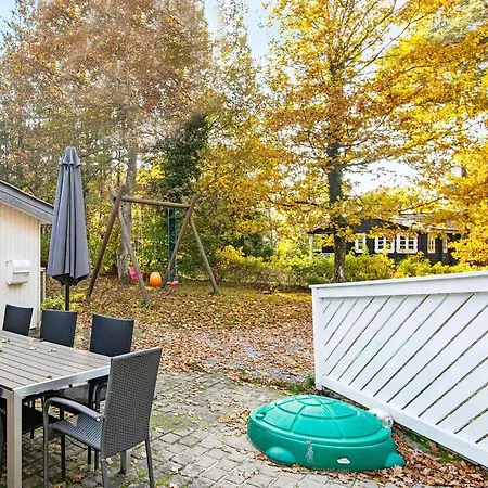 10 Person In Glesborg-by Traum Casa de Férias Fjellerup Strand